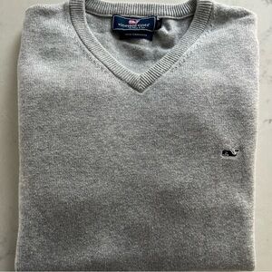 Vineyard Vines Men's Light Gray V-Neck Sweater